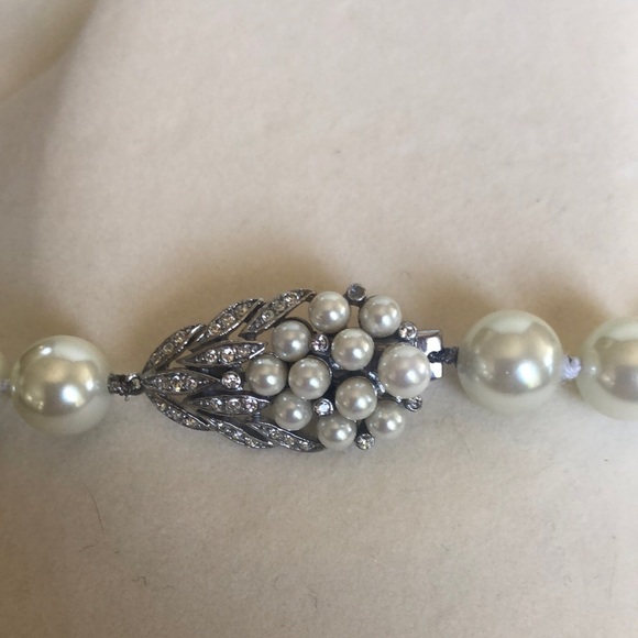 Brooks Brothers Pearl Necklace - Picture 2 of 5